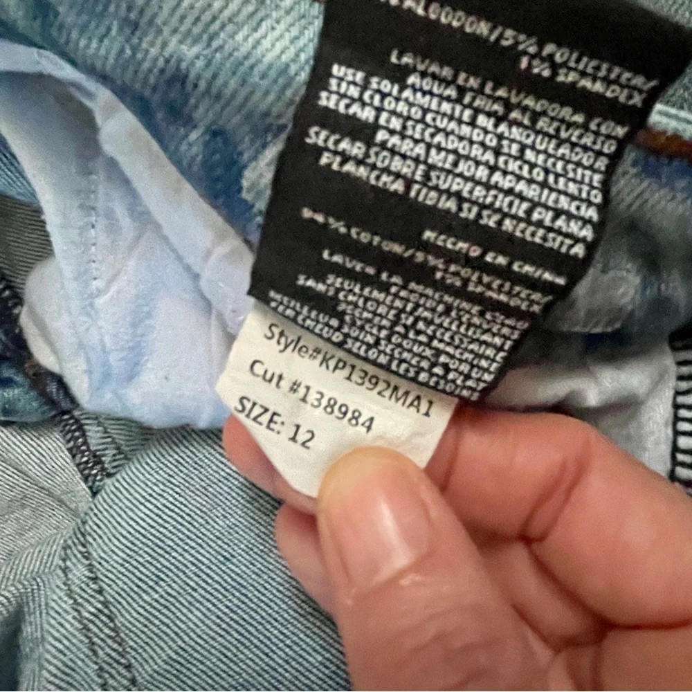 Kut From The Kloth High Rise Distressed Button Fly Jeans Blue 12 KP1392MA1 - Picture 8 of 12